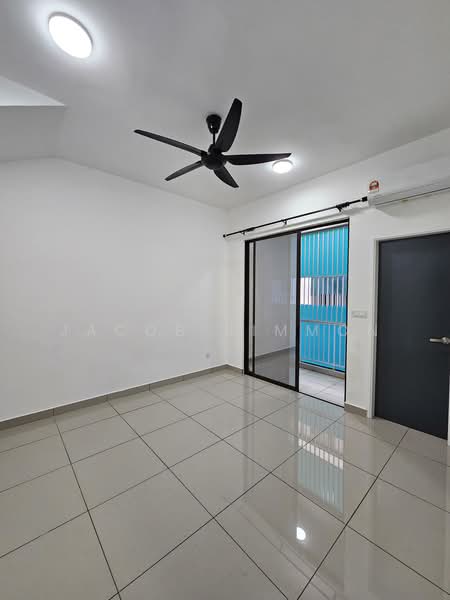Townhouse for Rent in Kota Warisan (Sepang) - Jacob Simmon - PropertyGuru.com.my