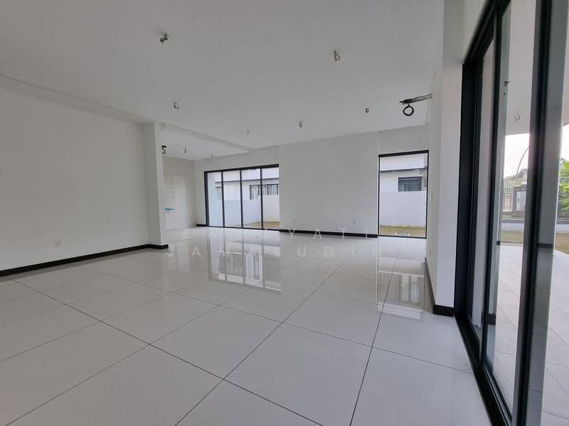 Rumah Berkembar untuk Dijual di Shah Alam (Selangor) - Zahayati Jamaludin - Living Room - PropertyGuru.com.my