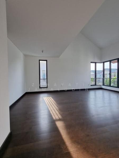 Rumah Berkembar untuk Dijual di Shah Alam (Selangor) - Zahayati Jamaludin - Living Room - PropertyGuru.com.my