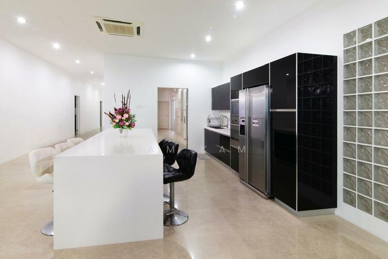 Condominium for Sale at Skyhome - Sam Kam - Kitchen - PropertyGuru.com.my