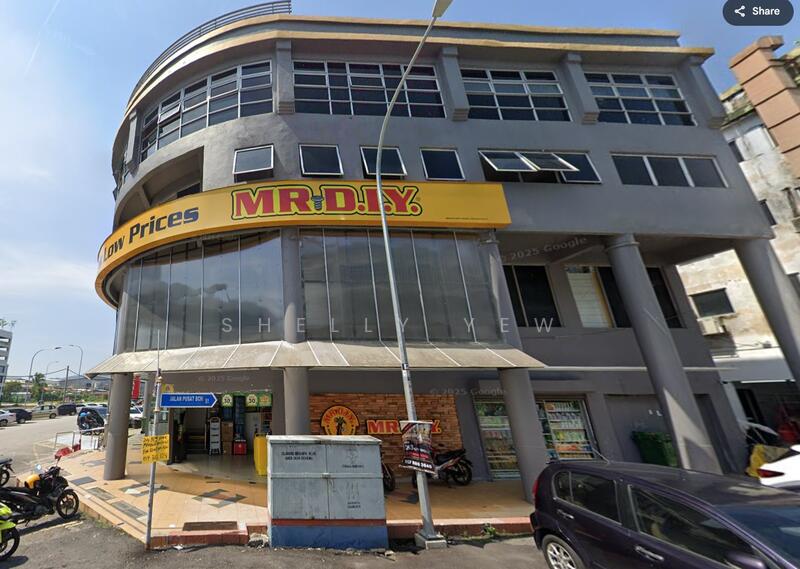 6.7% ROI ! Freehold Adjoining Corner Shoplot Frontage Facing Main Road untuk Untuk Dijual - RM 6,000,000, Mac 2026 - Exterior - PropertyGuru.com.my
