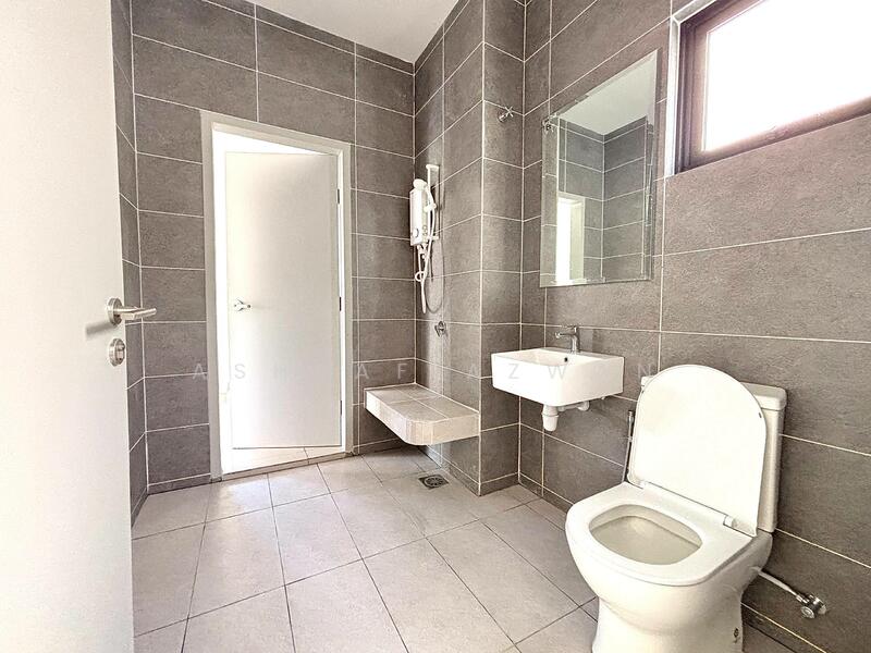 Semi-Detached House for Sale in Cyberjaya (Selangor) - Ashraf Azwan - Bathroom - PropertyGuru.com.my