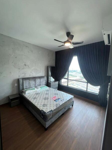 Service Residence for Sale at Country Garden Central Park - Yucong . - Bedroom - PropertyGuru.com.my