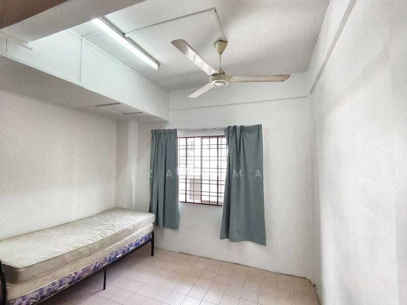 Townhouse for Sale in Seksyen 7 (Shah Alam) - Izzati Mat - Bedroom - PropertyGuru.com.my