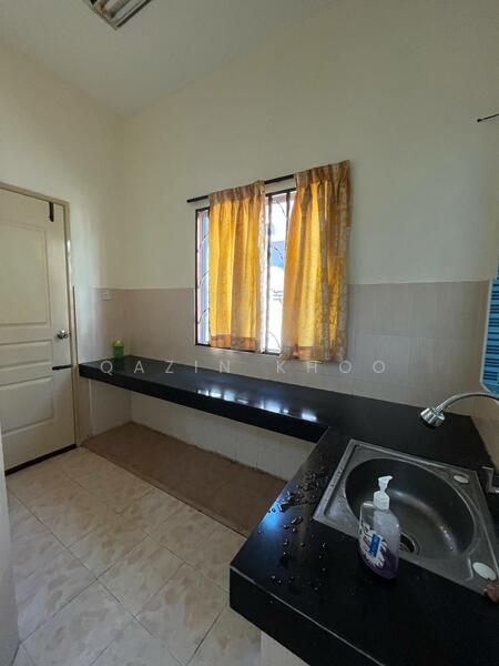 2.5-storey Terraced House for Sale in Panorama Lapangan Perdana (Ipoh) - Qazin Khoo - Kitchen - PropertyGuru.com.my