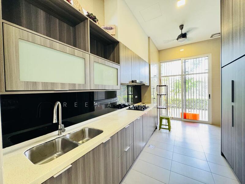 Bungalow for Sale in Cyberjaya (Selangor) - Reena Sarif - Kitchen - PropertyGuru.com.my