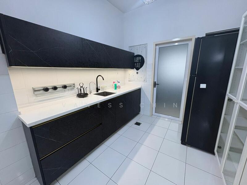 2-storey Terraced House for Rent in Setia Alam (Selangor) - Vaness Chin - Kitchen - PropertyGuru.com.my
