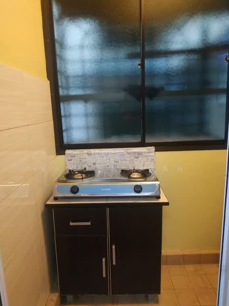 Apartment for Sale at Pangsapuri Seri Indah - Kayden Siah - Kitchen - PropertyGuru.com.my
