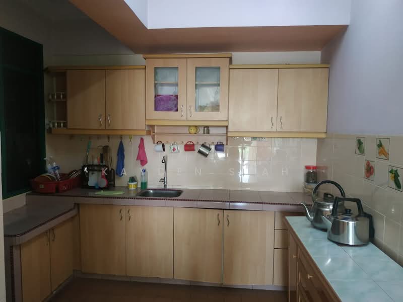 Apartment for Sale at Pangsapuri Seri Indah - Kayden Siah - Kitchen - PropertyGuru.com.my