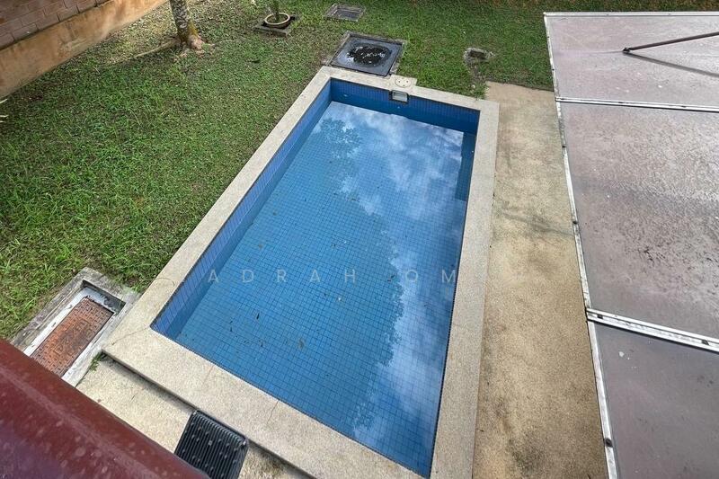 Teratai Villas untuk Untuk Dijual - RM 2,000,000, Mac 2026 - Pool - PropertyGuru.com.my