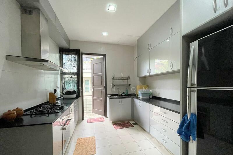 Teratai Villas untuk Untuk Dijual - RM 2,000,000, Mac 2026 - Kitchen - PropertyGuru.com.my
