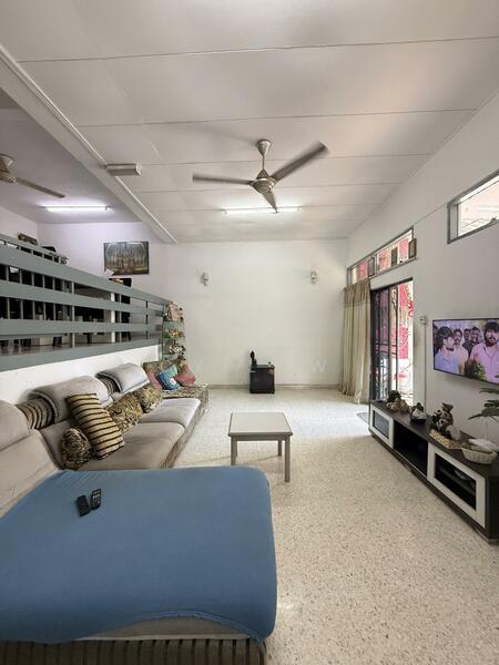 2-storey Terraced House for Sale in Taman Desa (Kuala Lumpur) - CY Low - Living Room - PropertyGuru.com.my