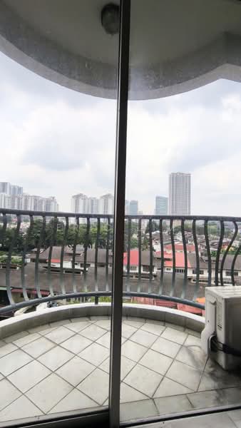 Kondominium untuk Dijual di Jasmine Towers - Eric Lim - Balcony - PropertyGuru.com.my