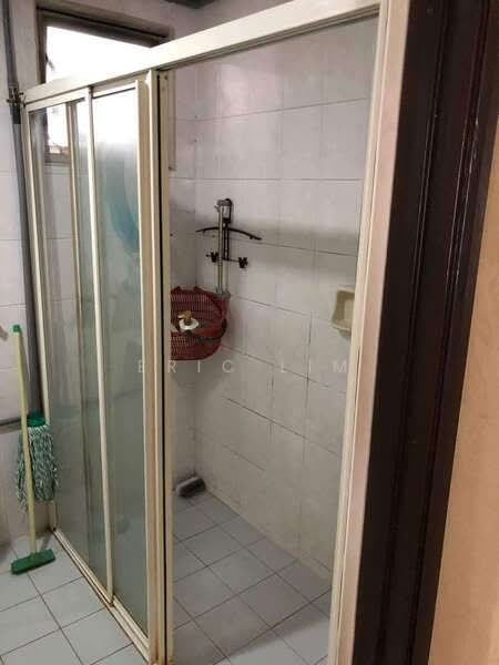 Kondominium untuk Dijual di Jasmine Towers - Eric Lim - Bathroom - PropertyGuru.com.my