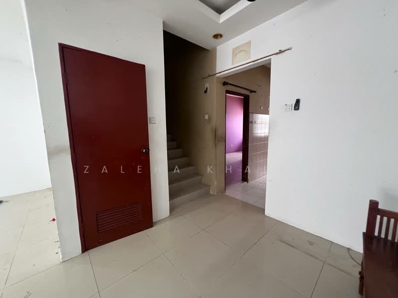 Rumah Teres 2.5 Tingkat untuk Dijual di Shah Alam (Selangor) - Zaleha Khalid - Interior - PropertyGuru.com.my