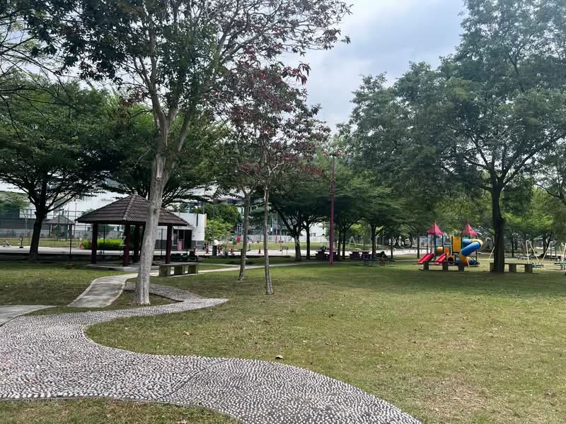 Rumah Teres 2.5 Tingkat untuk Dijual di Shah Alam (Selangor) - Zaleha Khalid - Garden - PropertyGuru.com.my