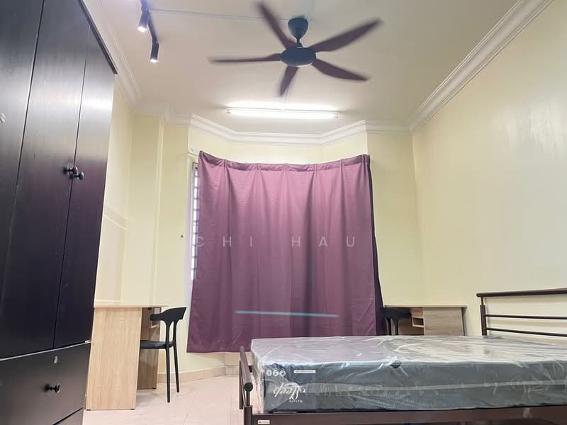 Condominium for Rent at Koi Tropika - Chi Hau - Master room with AC and Bathroom RM950 - PropertyGuru.com.my