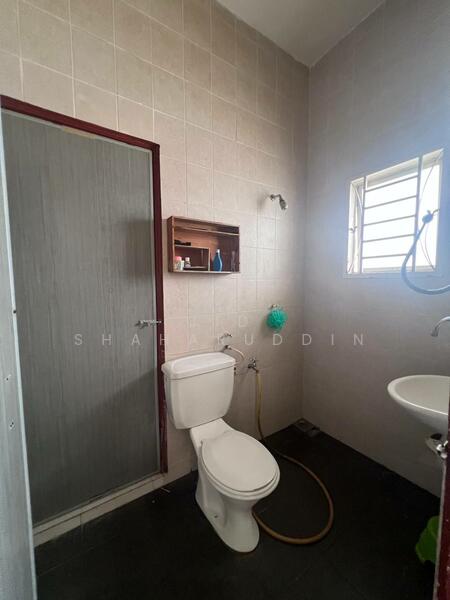 2.5-storey Terraced House for Sale in Shah Alam (Selangor) - Jid Shaharuddin - Bathroom - PropertyGuru.com.my