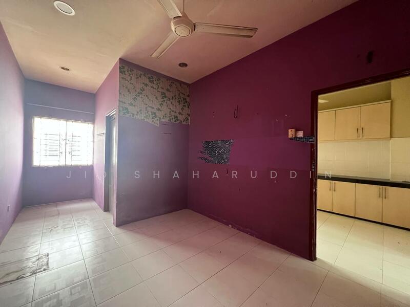 2.5-storey Terraced House for Sale in Shah Alam (Selangor) - Jid Shaharuddin - Interior - PropertyGuru.com.my