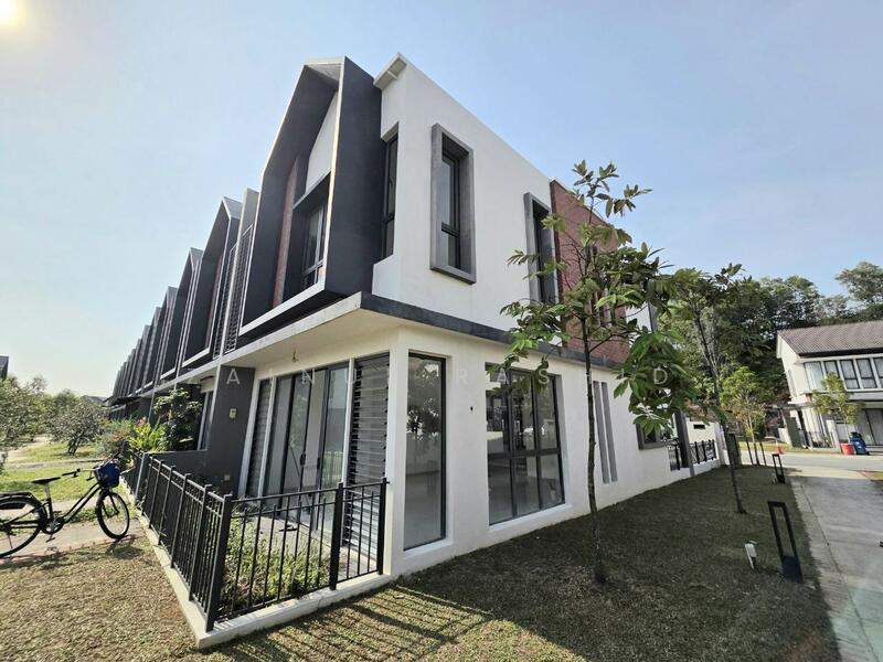 2-storey Terraced House for Sale in Shah Alam (Selangor) - Zainul Rashid - Exterior - PropertyGuru.com.my
