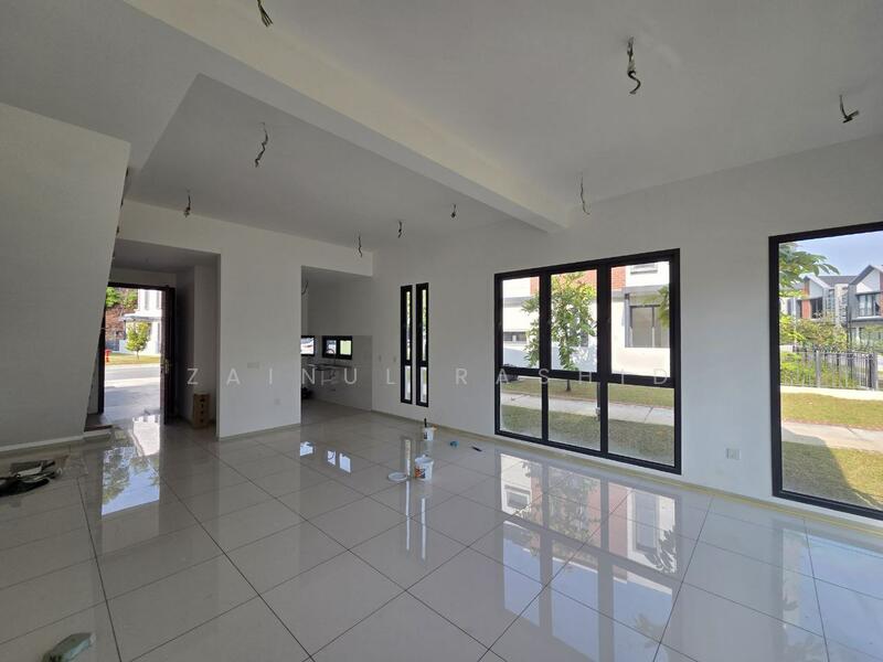 2-storey Terraced House for Sale in Shah Alam (Selangor) - Zainul Rashid - Living Room - PropertyGuru.com.my