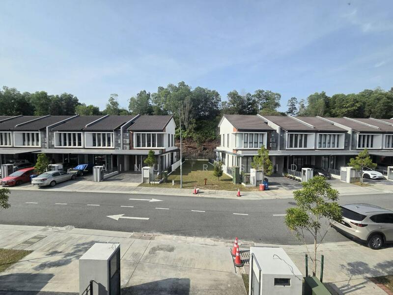 2-storey Terraced House for Sale in Shah Alam (Selangor) - Zainul Rashid - Exterior - PropertyGuru.com.my