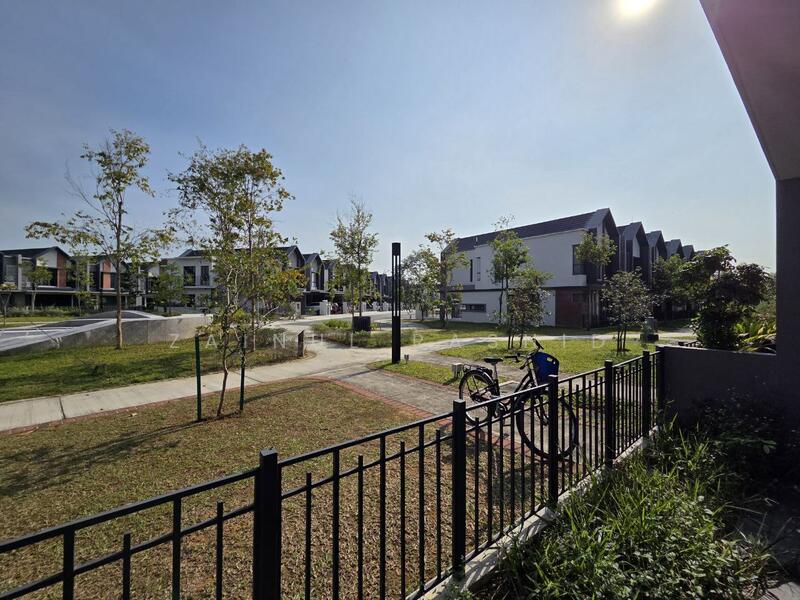 2-storey Terraced House for Sale in Shah Alam (Selangor) - Zainul Rashid - Exterior - PropertyGuru.com.my