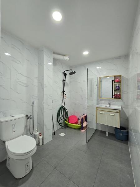 2-storey Terraced House for Sale in Taman Kota Masai (Pasir Gudang) - Mohd Faez - Bathroom - PropertyGuru.com.my