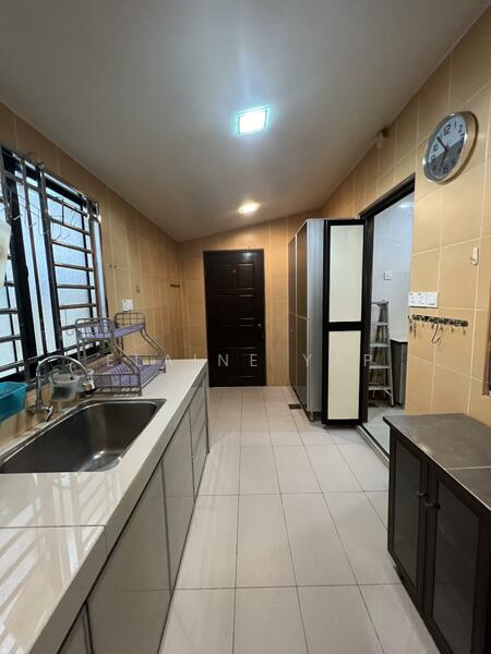 Bungalow for Rent in Kapar (Selangor) - Elaine Yap - Kitchen - PropertyGuru.com.my