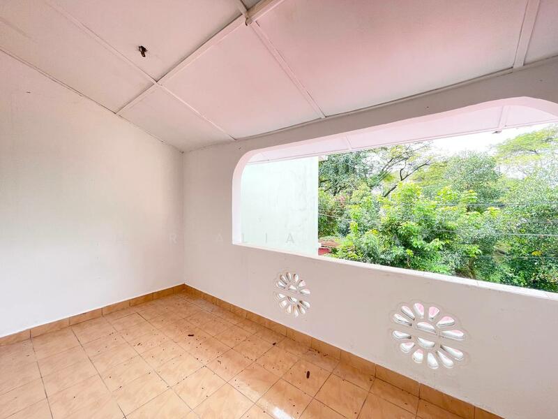 2-storey Terraced House for Sale in Shah Alam (Selangor) - Nur Alia Omar - Balcony - PropertyGuru.com.my