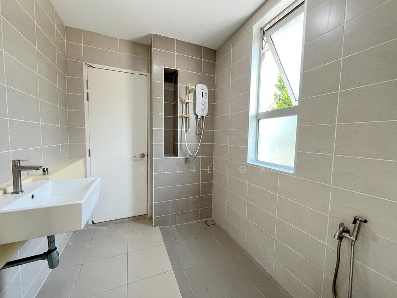 Rumah Teres untuk Disewa di Bandar Tropicana Aman (Telok Panglima Garang) - Charlie Gan - PropertyGuru.com.my