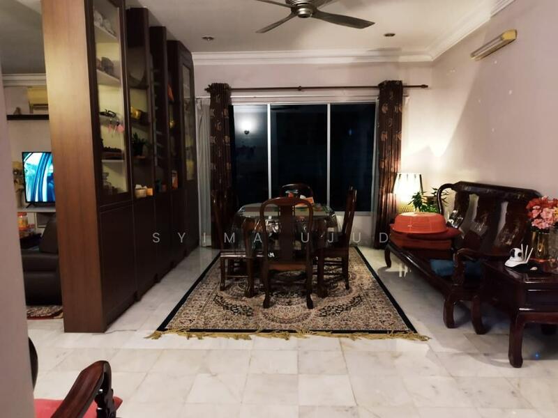 Semi D @ Seksyen 25 Shah Alam untuk Untuk Dijual - RM 1,000,000, Mac 2026 - Living Room - PropertyGuru.com.my