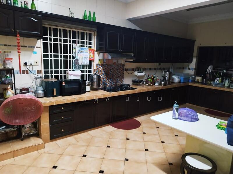 Semi D @ Seksyen 25 Shah Alam untuk Untuk Dijual - RM 1,000,000, Mac 2026 - Kitchen - PropertyGuru.com.my