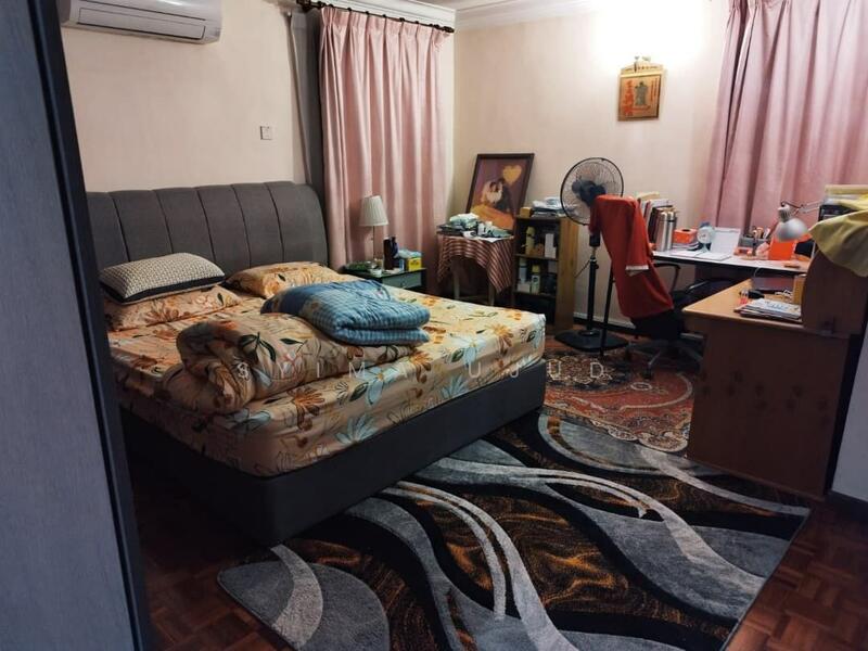 Semi D @ Seksyen 25 Shah Alam untuk Untuk Dijual - RM 1,000,000, Mac 2026 - Bedroom - PropertyGuru.com.my