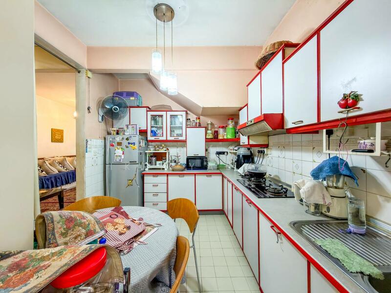 2-storey Terraced House for Sale in Usj 6 (Subang Jaya) - Fikri Yasmin - Kitchen - PropertyGuru.com.my