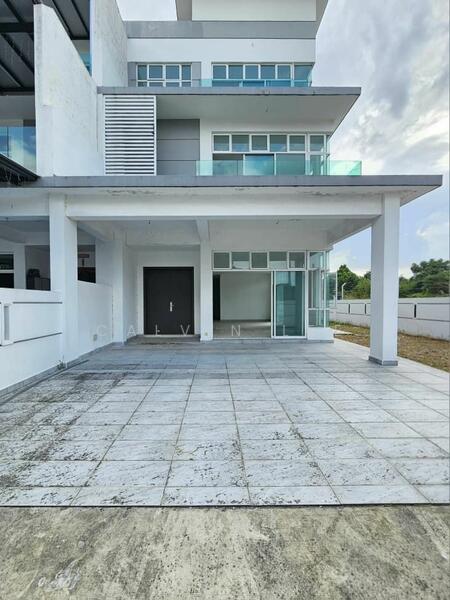 Cluster House for Sale in Skudai (Johor) - Calvin Lee - Exterior - PropertyGuru.com.my