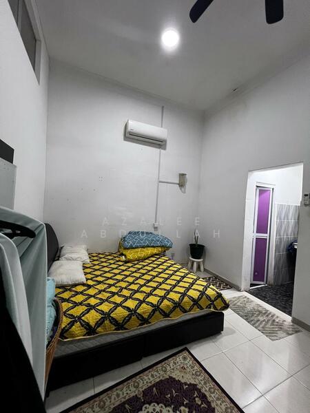 Semi-Detached House for Sale in Taman Bukit Istana (Kuantan) - Azalee Abdullah - Bedroom - PropertyGuru.com.my