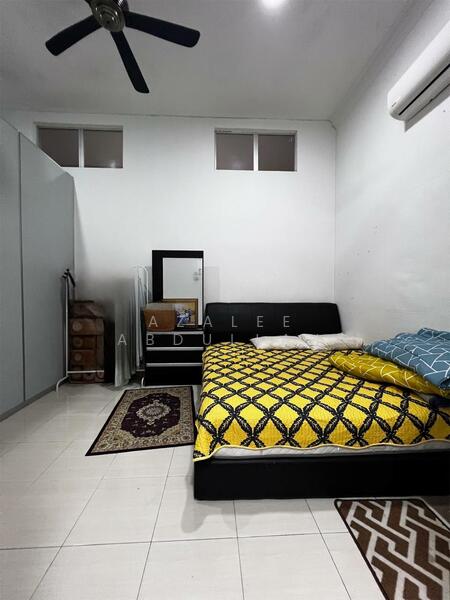 Semi-Detached House for Sale in Taman Bukit Istana (Kuantan) - Azalee Abdullah - Bedroom - PropertyGuru.com.my