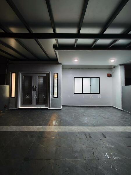 1-storey Terraced House for Sale in Taman Senai Jaya (Senai) - Sandra Tan - Entrance - PropertyGuru.com.my