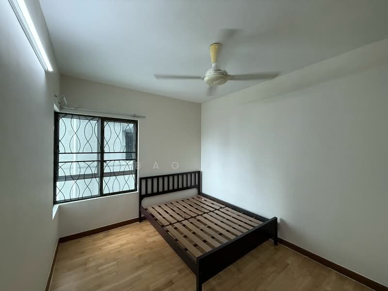 Servis Apartment untuk Dijual di Kiara Designer Suites - Bao Jie - Bedroom - PropertyGuru.com.my
