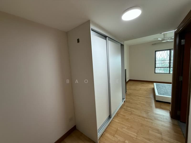 Servis Apartment untuk Dijual di Kiara Designer Suites - Bao Jie - Bedroom - PropertyGuru.com.my