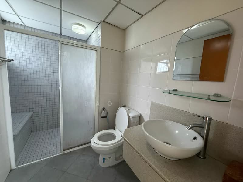 Servis Apartment untuk Dijual di Kiara Designer Suites - Bao Jie - Bathroom - PropertyGuru.com.my