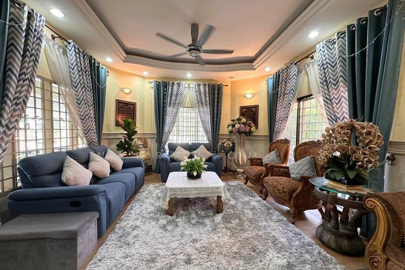 2-storey Terraced House for Sale in Taman Gombak Setia (Gombak) - Nadrah Omar - Living Room - PropertyGuru.com.my