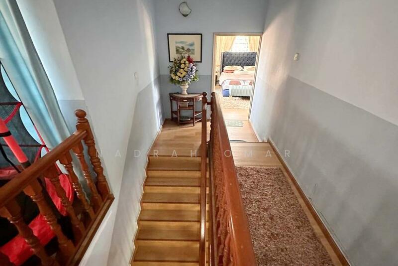 2-storey Terraced House for Sale in Taman Gombak Setia (Gombak) - Nadrah Omar - Corridor - PropertyGuru.com.my