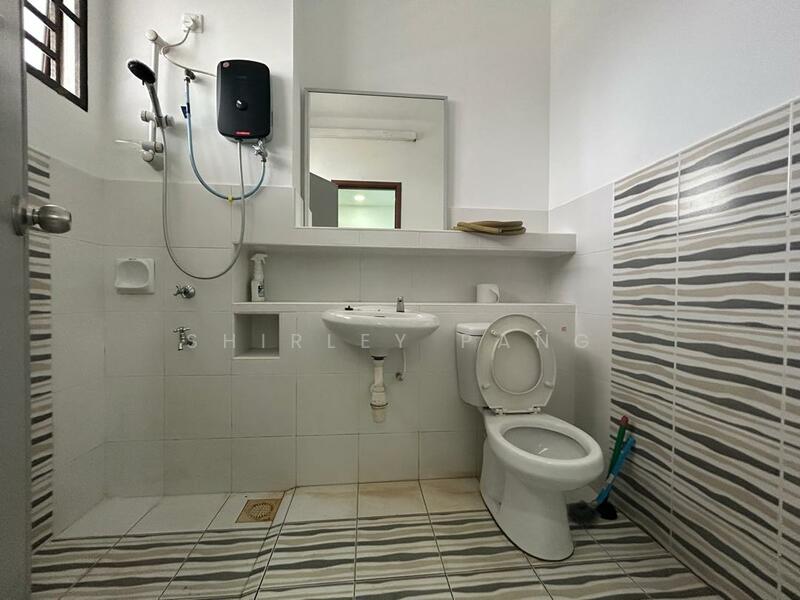 2-storey Terraced House for Rent in Iskandar Puteri (Nusajaya) (Johor) - Shirley Pang - Bathroom - PropertyGuru.com.my
