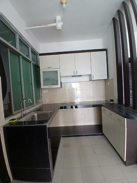 Lake View Suites untuk Untuk Dijual - RM 328,000, Feb 2026 - Kitchen - PropertyGuru.com.my