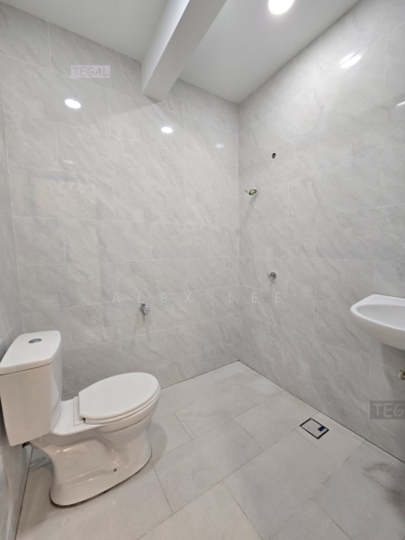 1-storey Terraced House for Sale in Klang (Selangor) - Alex Lee - Bathroom - PropertyGuru.com.my