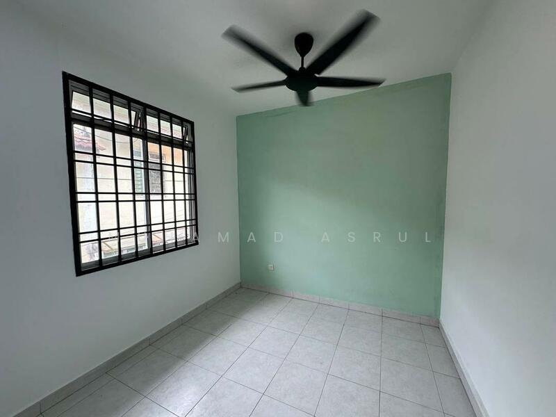 2-storey Terraced House for Sale in Taman Bestari Indah (Ulu Tiram) - Muhamad Asrul - bedrooms - PropertyGuru.com.my