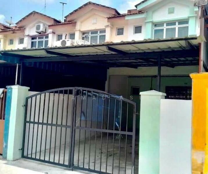 2-storey Terraced House for Sale in Taman Bestari Indah (Ulu Tiram) - Muhamad Asrul - Exterior - PropertyGuru.com.my