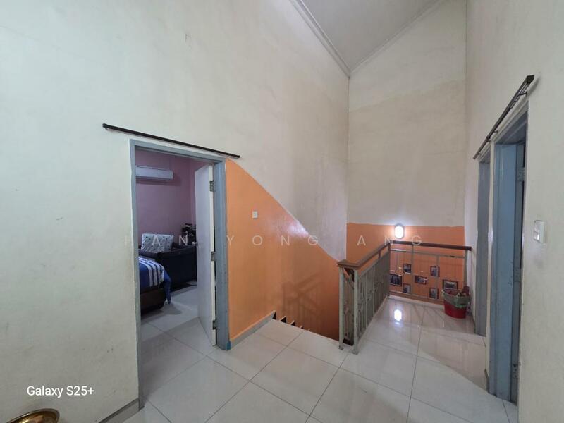 2-storey Terraced House for Sale in Taman Seri Orkid (Skudai) - Han Yong Ang - Corridor - PropertyGuru.com.my